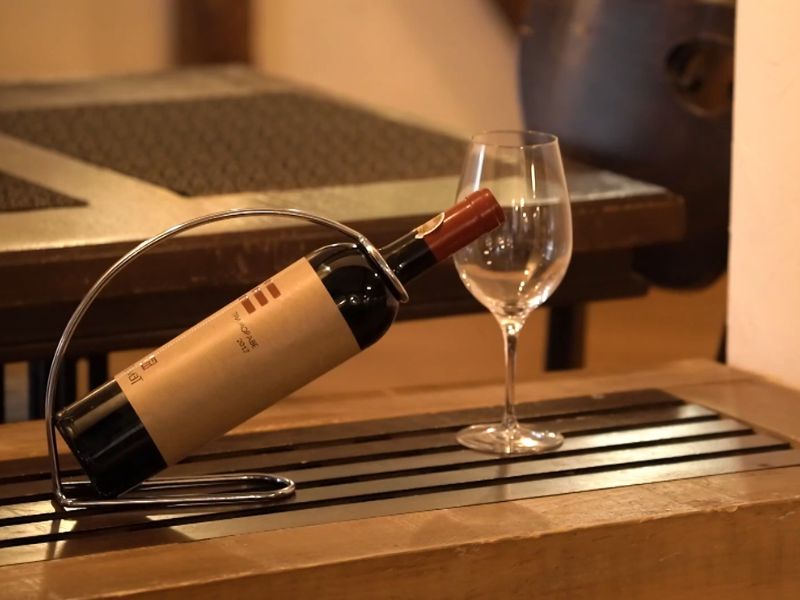 opustite se uz dobro vino dok uživate u svežem vazduhu i pejzažima