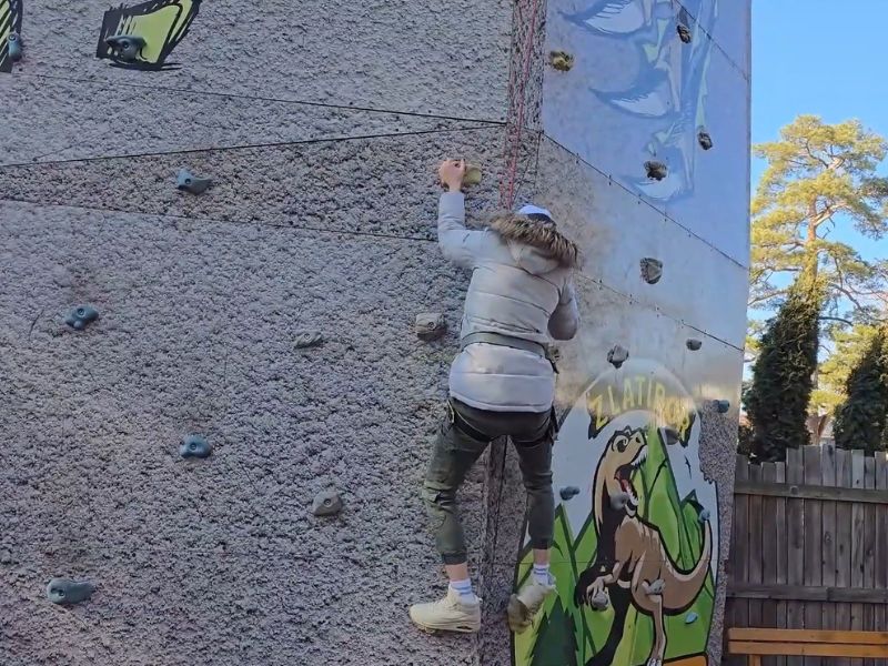 veštačka stena, zip line i 6D bioskop, pružajući nezaboravne trenutke i uzbuđenje